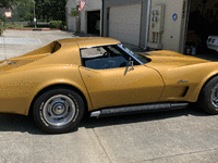 Image 3 of 14 of a 1973 CHEVROLET CORVETTE