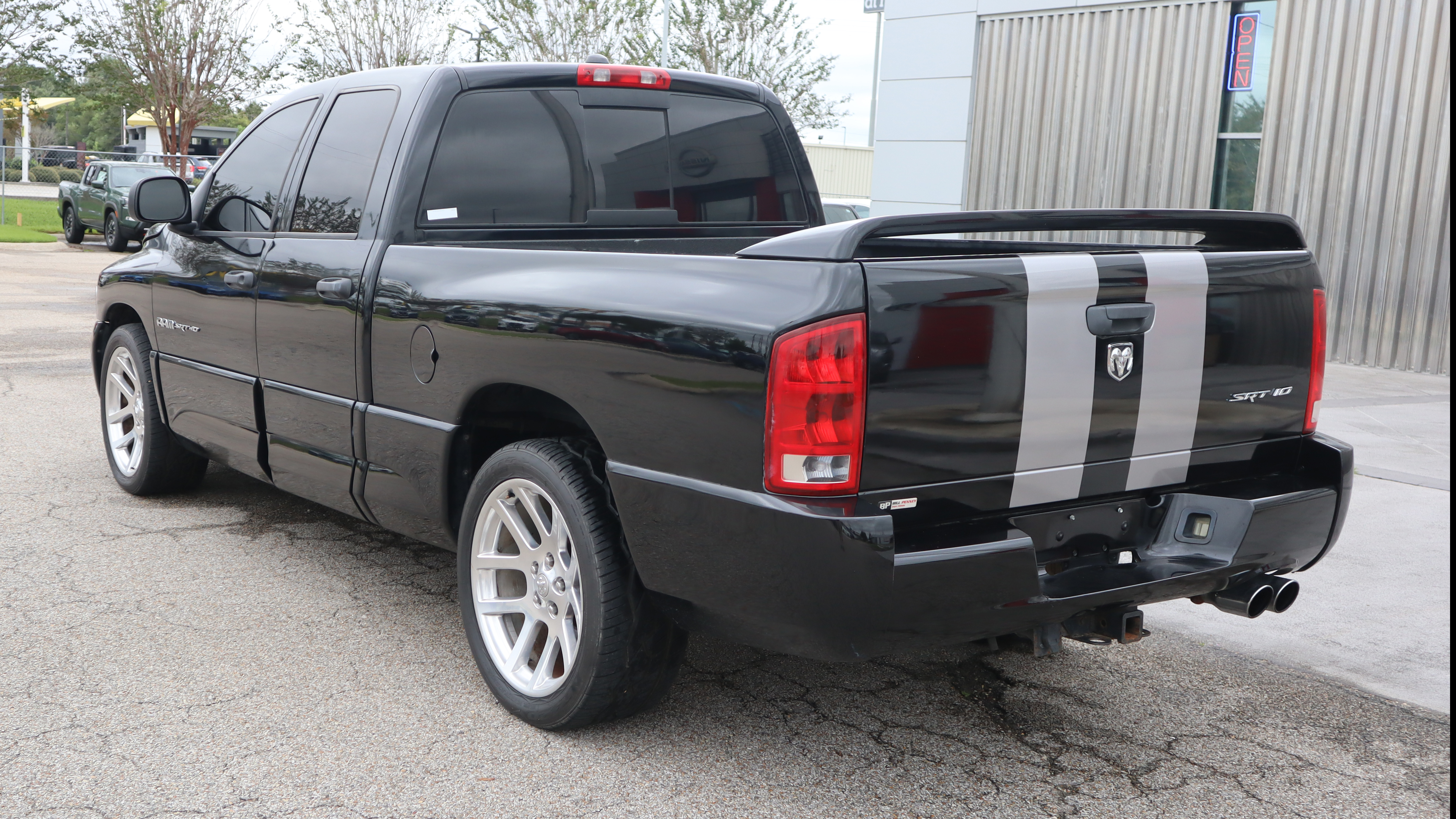 2nd Image of a 2005 DODGE RAM PICKUP 1500 SRT-10