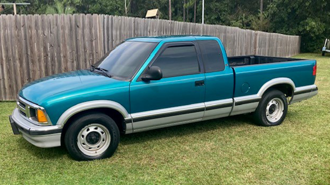 5th Image of a 1994 CHEVROLET S10