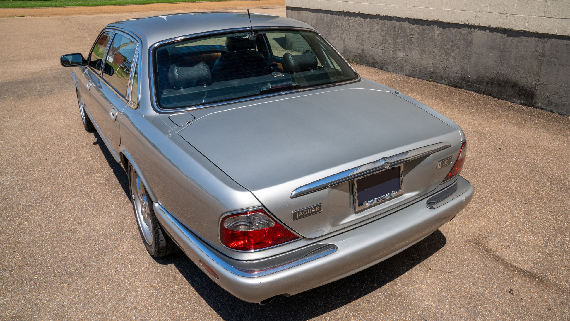 5th Image of a 1998 JAGUAR XJ8 XJ L