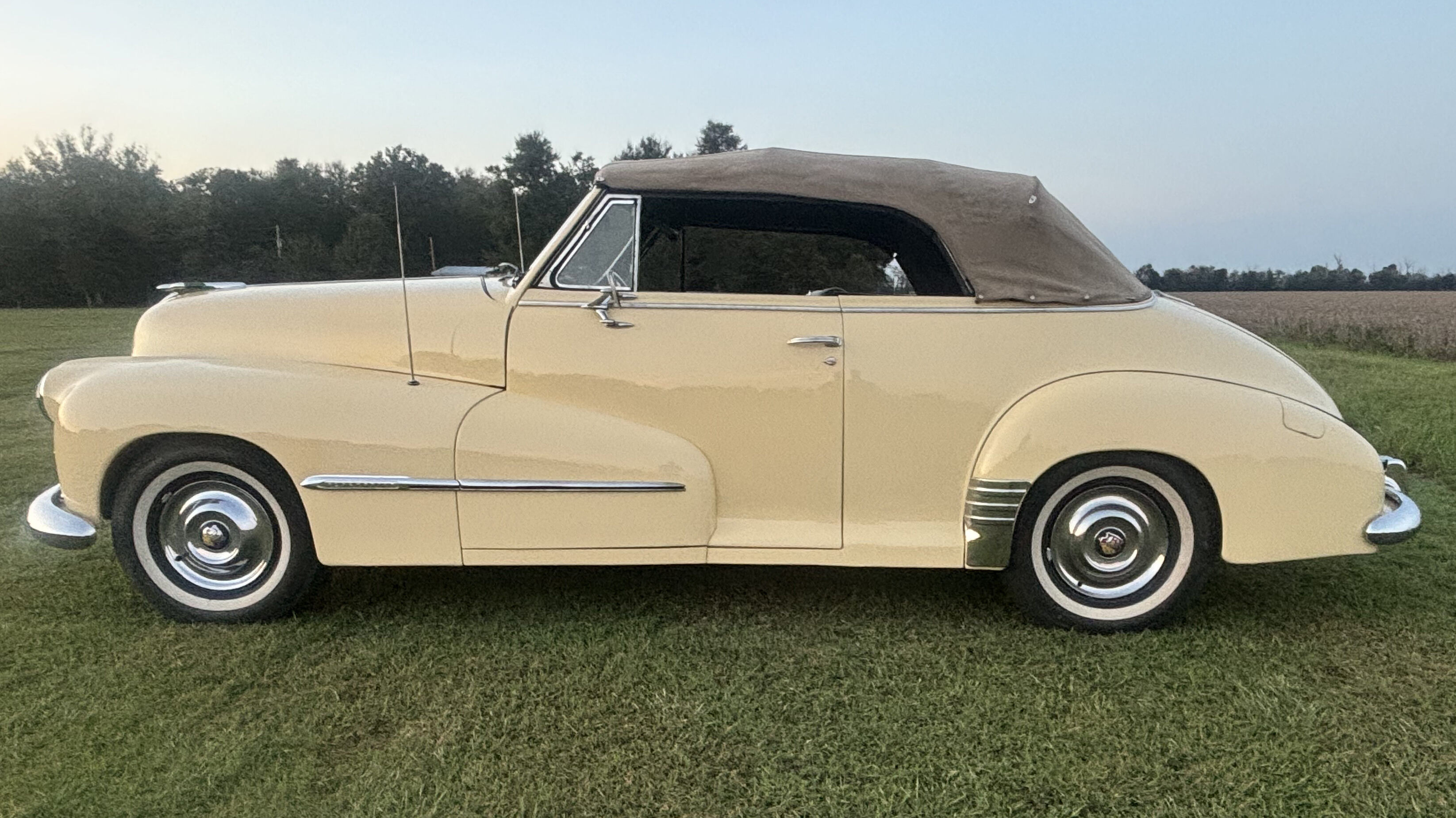 2nd Image of a 1947 OLDSMOBILE SPECIAL