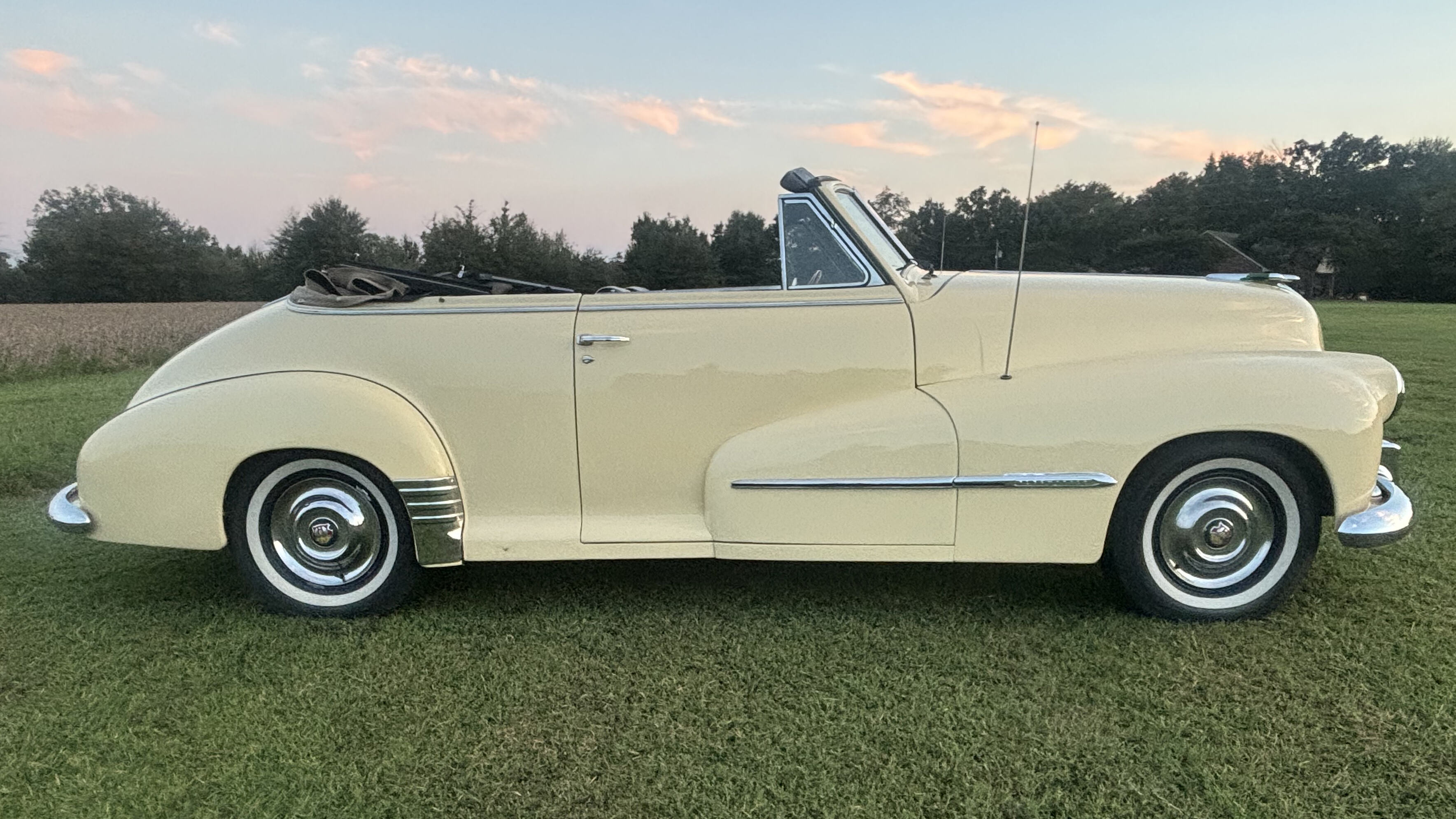 3rd Image of a 1947 OLDSMOBILE SPECIAL