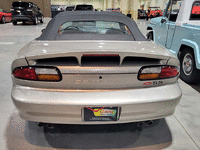 Image 7 of 10 of a 2002 CHEVROLET CAMARO Z28