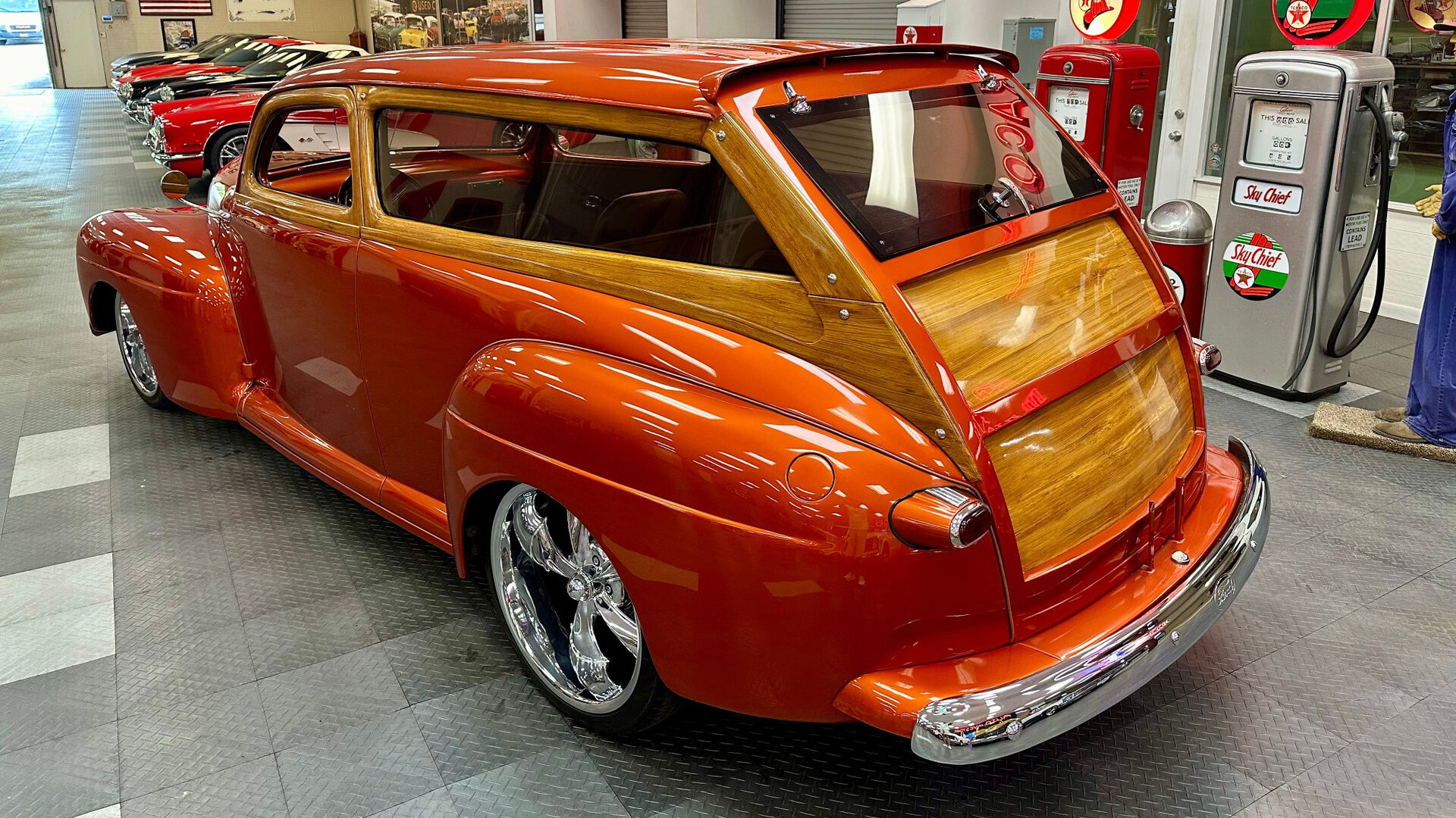 4th Image of a 1948 FORD WOODY