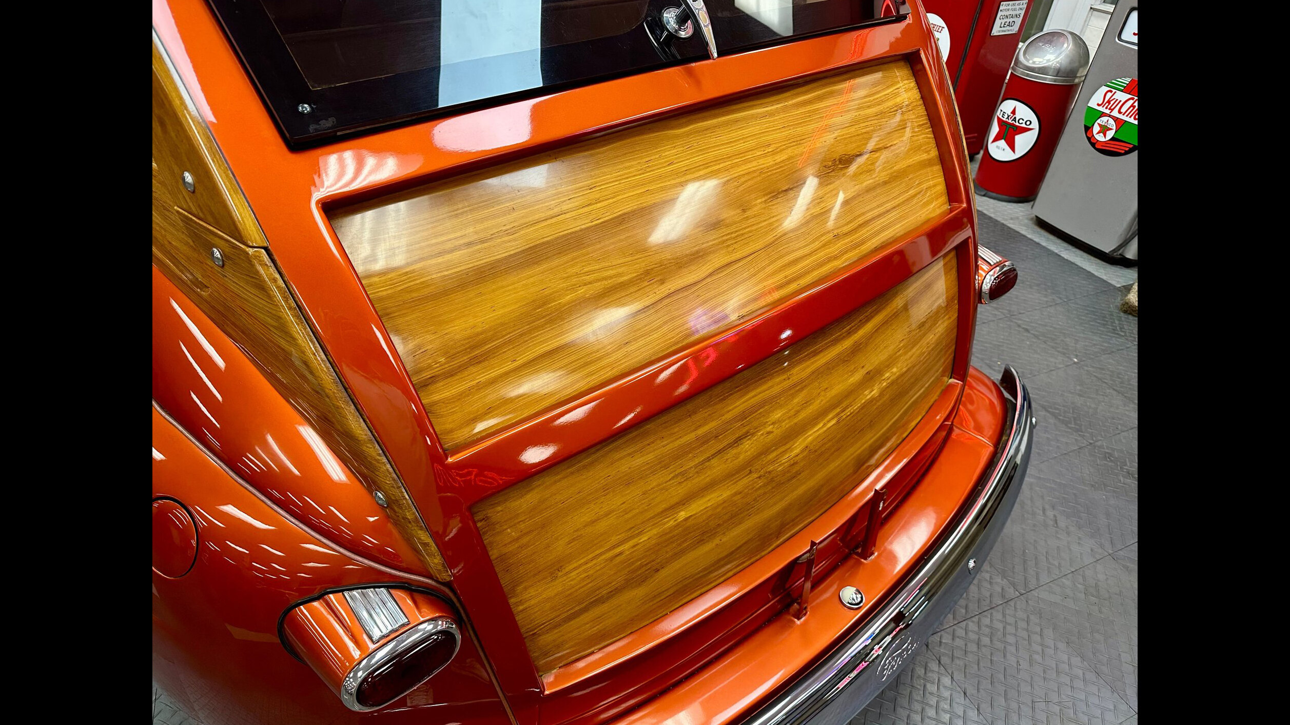 13th Image of a 1948 FORD WOODY