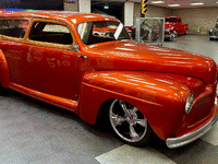 Image 3 of 35 of a 1948 FORD WOODY