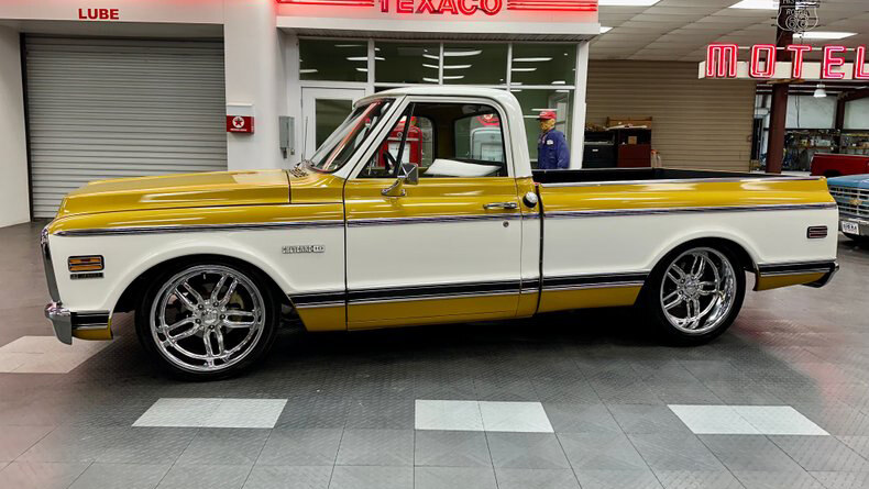 3rd Image of a 1971 CHEVROLET C10