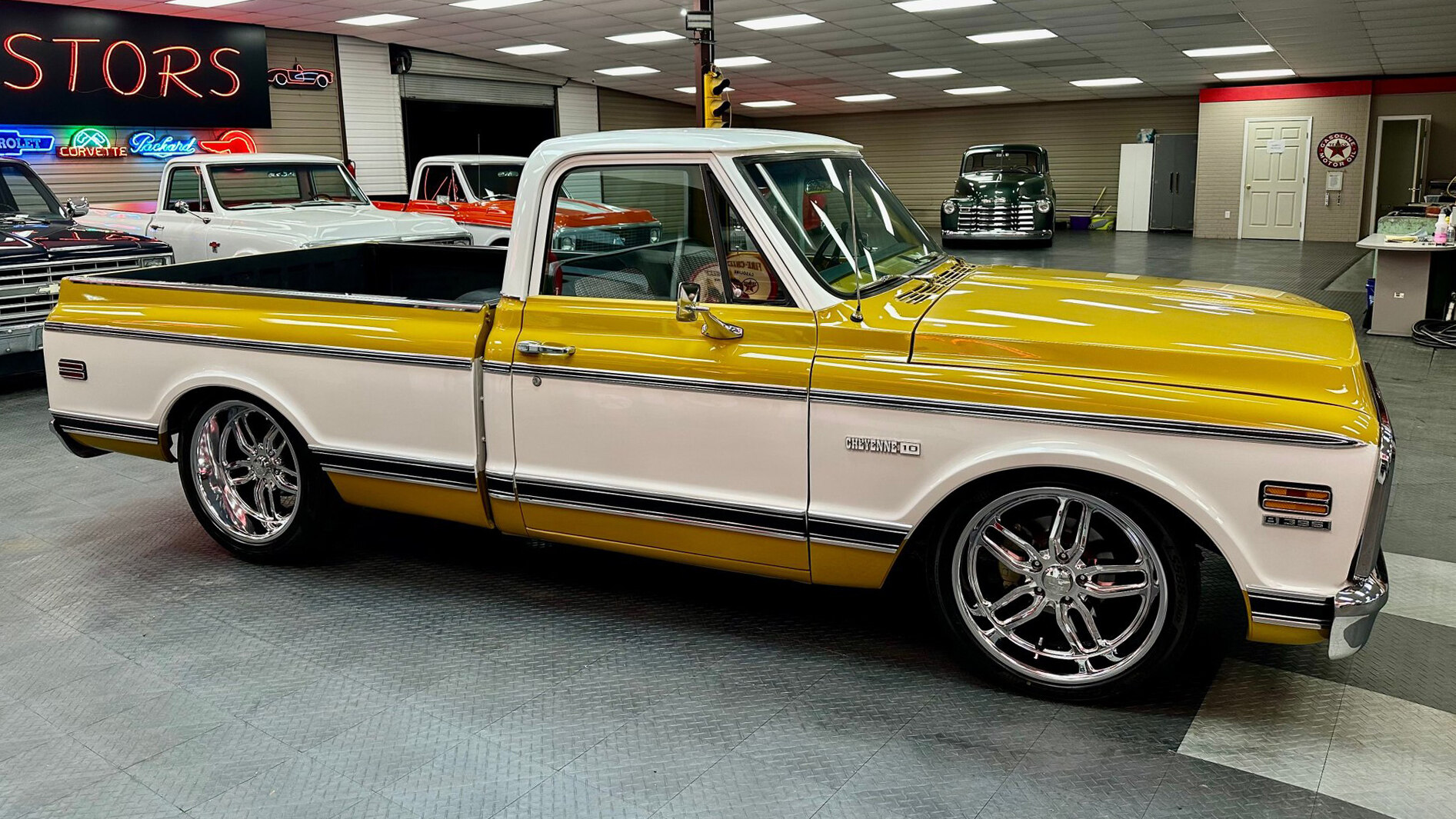 4th Image of a 1971 CHEVROLET C10