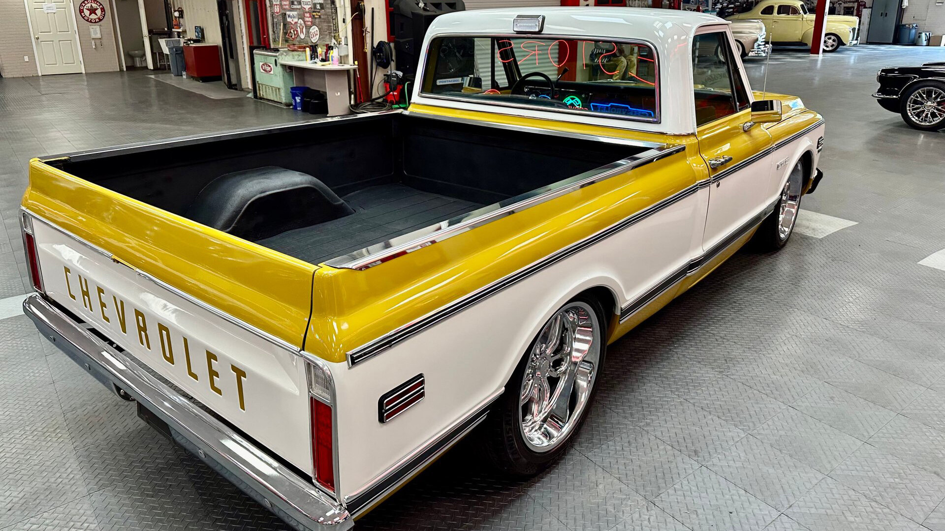 6th Image of a 1971 CHEVROLET C10