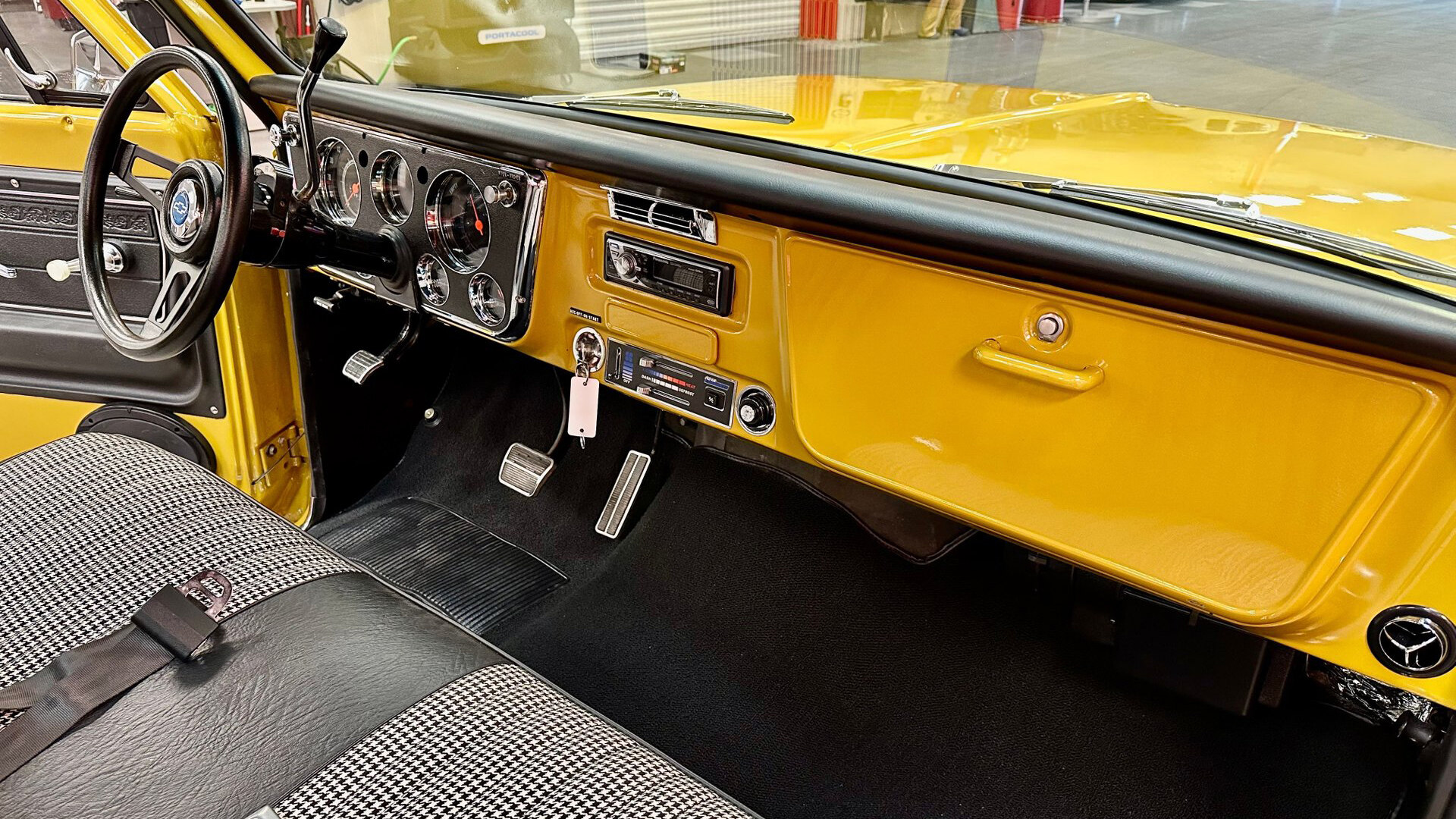 22nd Image of a 1971 CHEVROLET C10