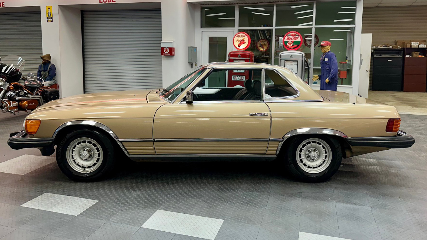 8th Image of a 1985 MERCEDES-BENZ 380 380SL