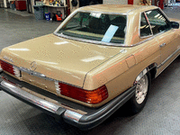 Image 6 of 27 of a 1985 MERCEDES-BENZ 380 380SL