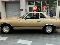 Image 9 of 27 of a 1985 MERCEDES-BENZ 380 380SL