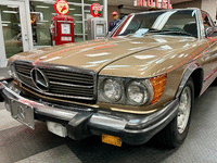 Image 10 of 27 of a 1985 MERCEDES-BENZ 380 380SL