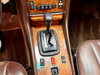 Image 19 of 27 of a 1985 MERCEDES-BENZ 380 380SL