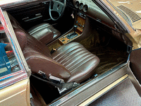 Image 20 of 27 of a 1985 MERCEDES-BENZ 380 380SL