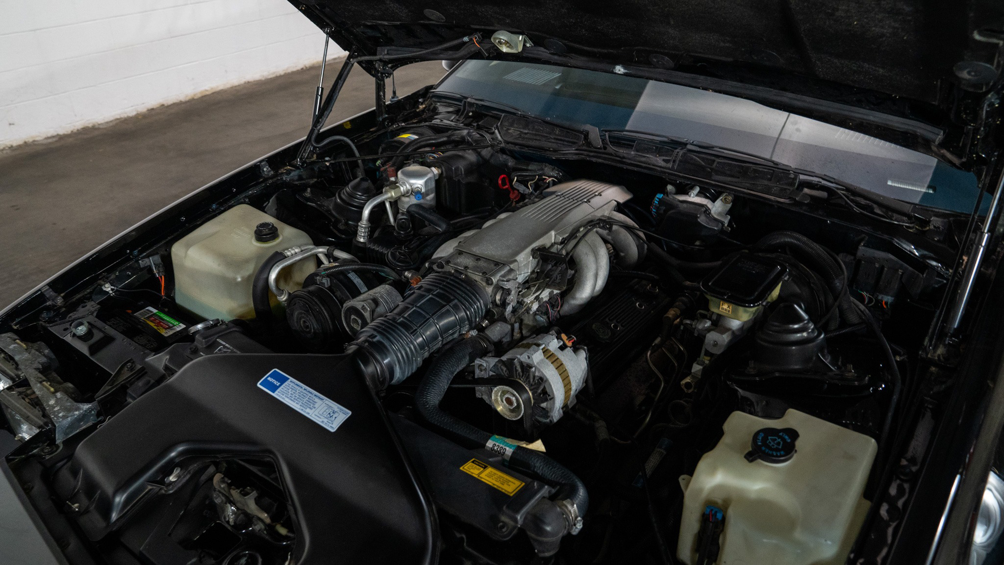 23rd Image of a 1992 CHEVROLET CAMARO IROC Z28