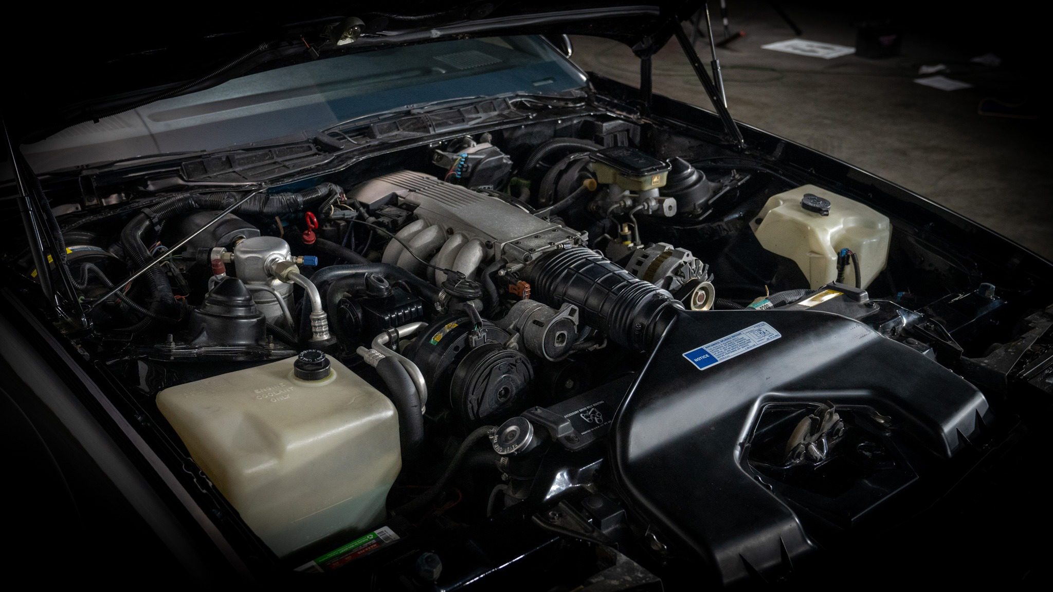 24th Image of a 1992 CHEVROLET CAMARO IROC Z28