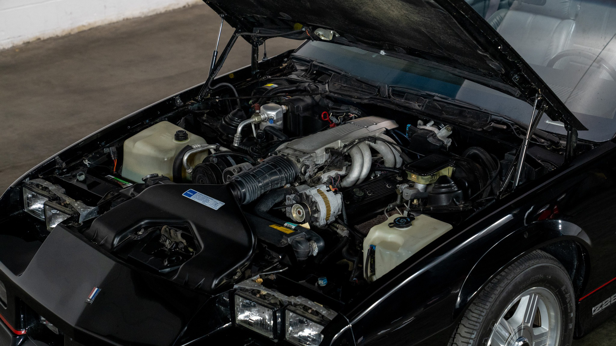 25th Image of a 1992 CHEVROLET CAMARO IROC Z28