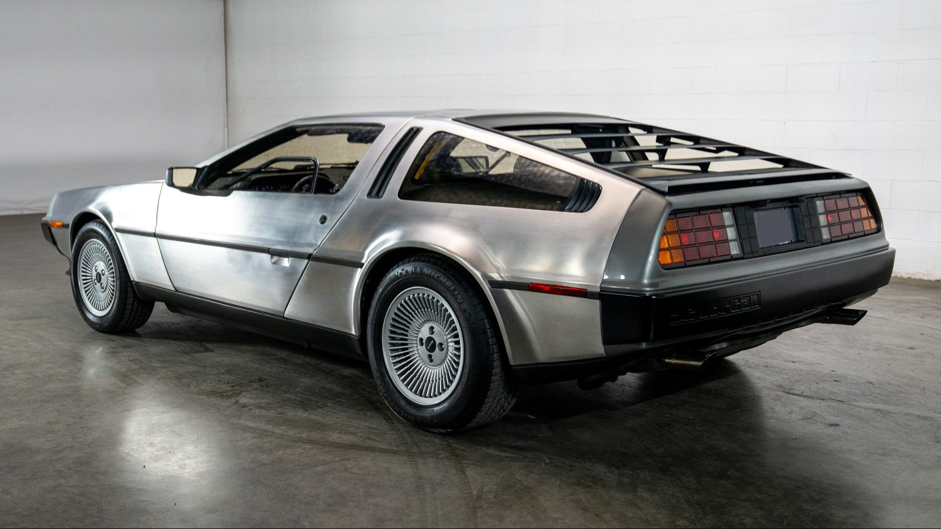 5th Image of a 1981 DELOREAN DMC 12