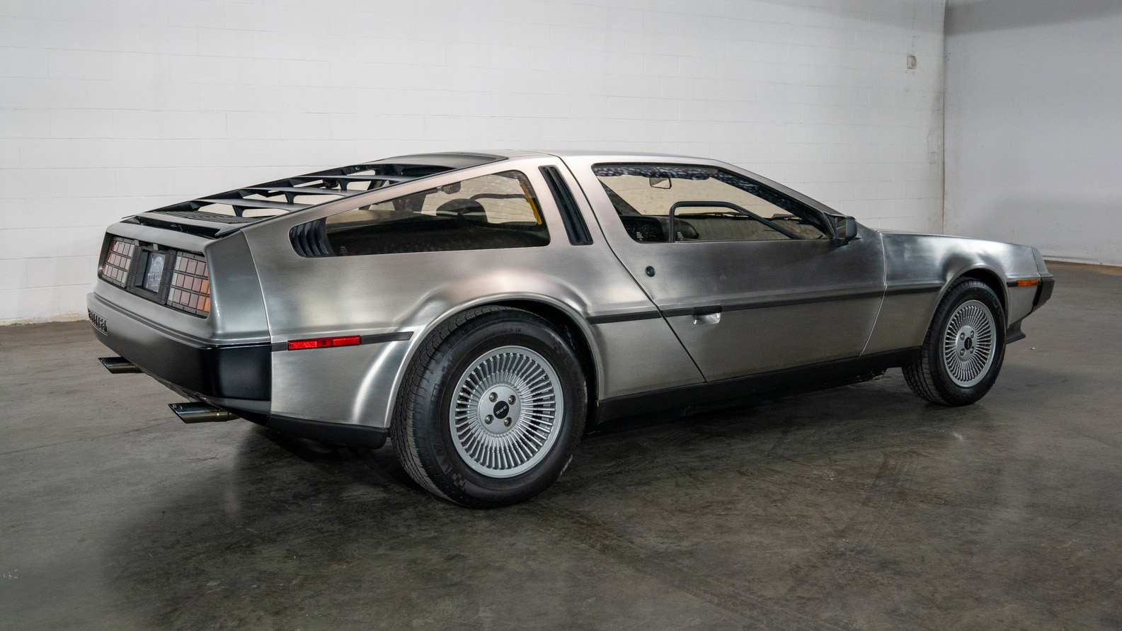 7th Image of a 1981 DELOREAN DMC 12