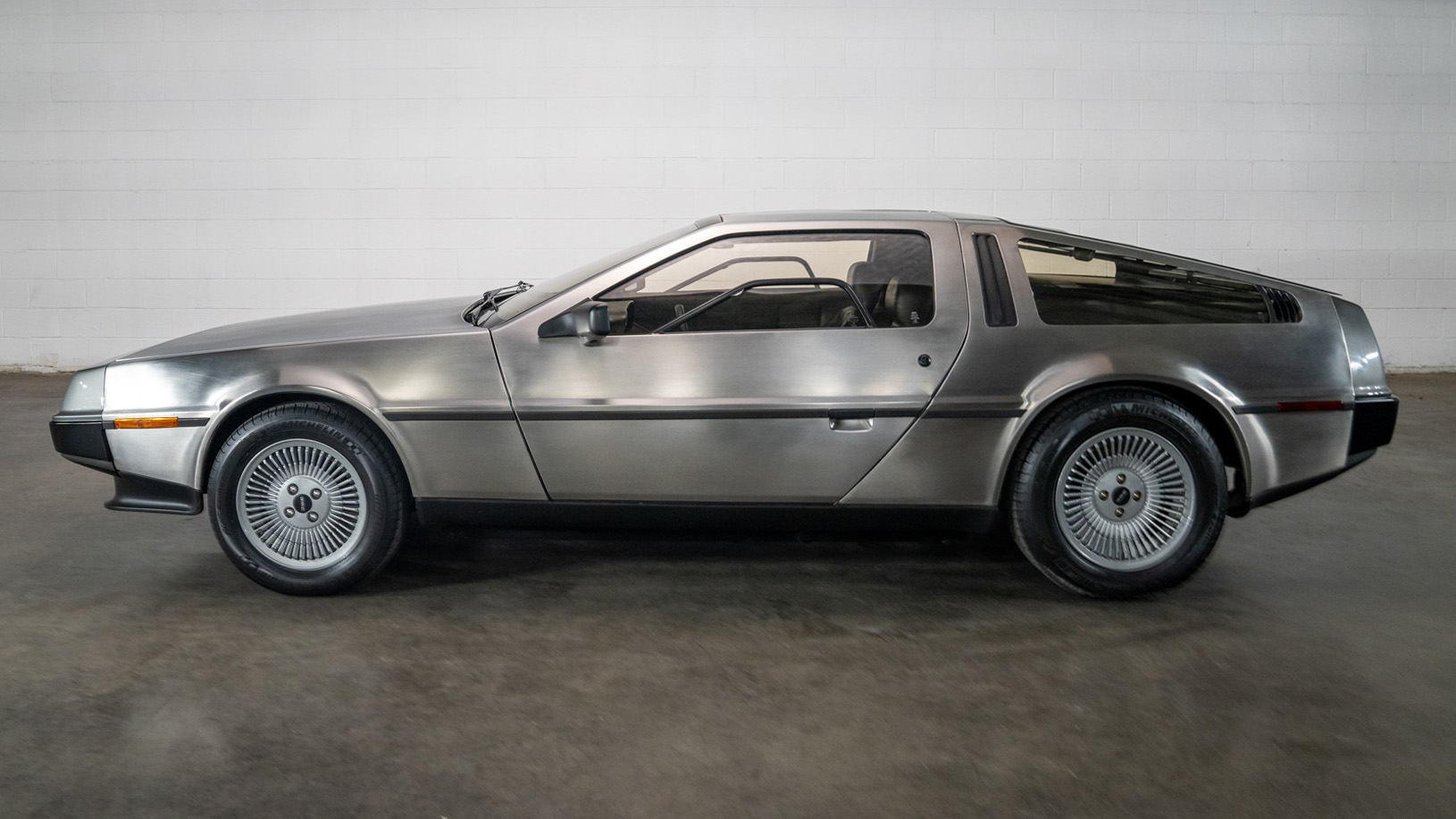 8th Image of a 1981 DELOREAN DMC 12