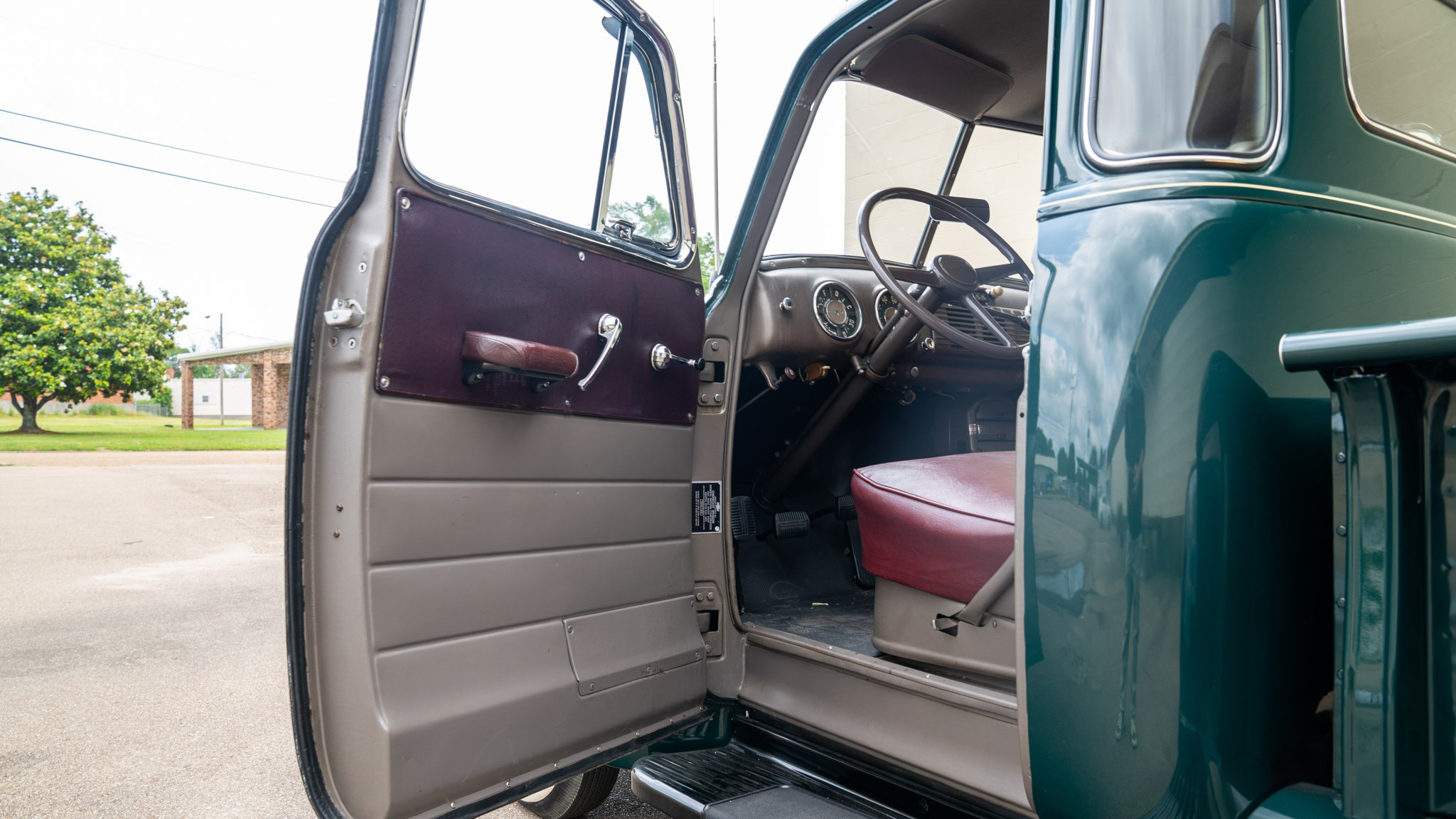 21st Image of a 1952 CHEVROLET 3100 5 WINDOW