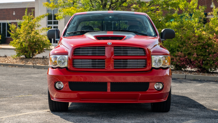 5th Image of a 2004 DODGE RAM SRT-10