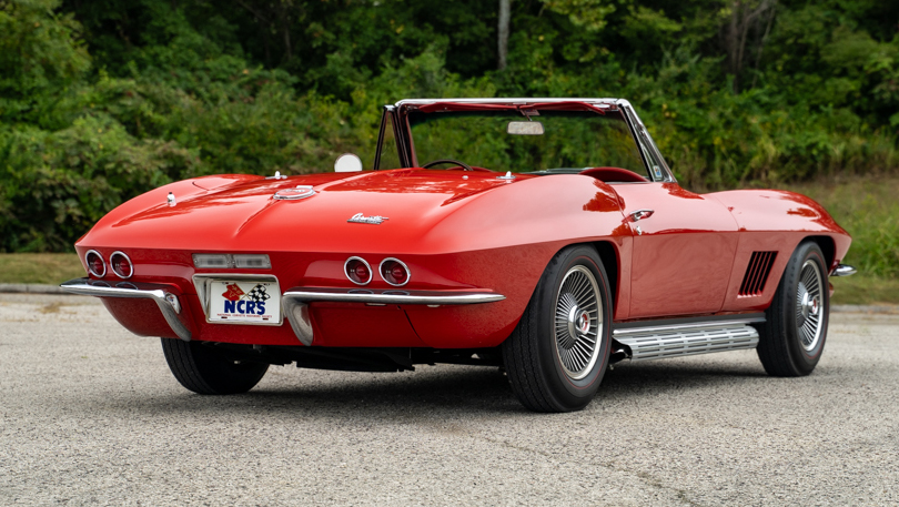 3rd Image of a 1967 CHEVROLET CORVETTE