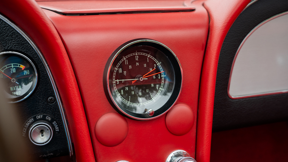 14th Image of a 1967 CHEVROLET CORVETTE