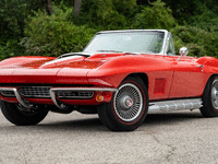 Image 2 of 19 of a 1967 CHEVROLET CORVETTE