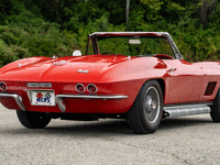 Image 4 of 19 of a 1967 CHEVROLET CORVETTE