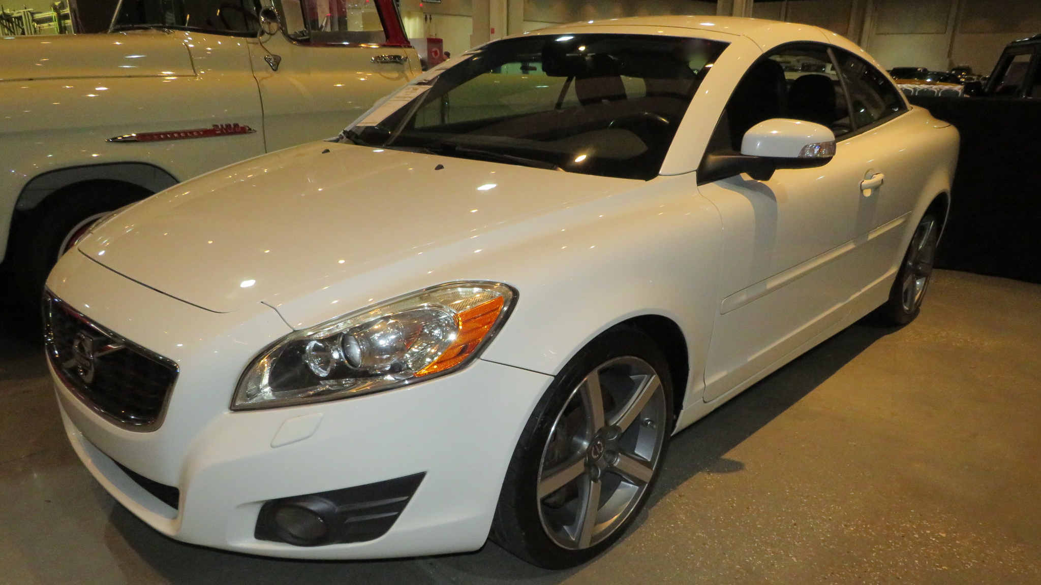 0th Image of a 2011 VOLVO C70 T5