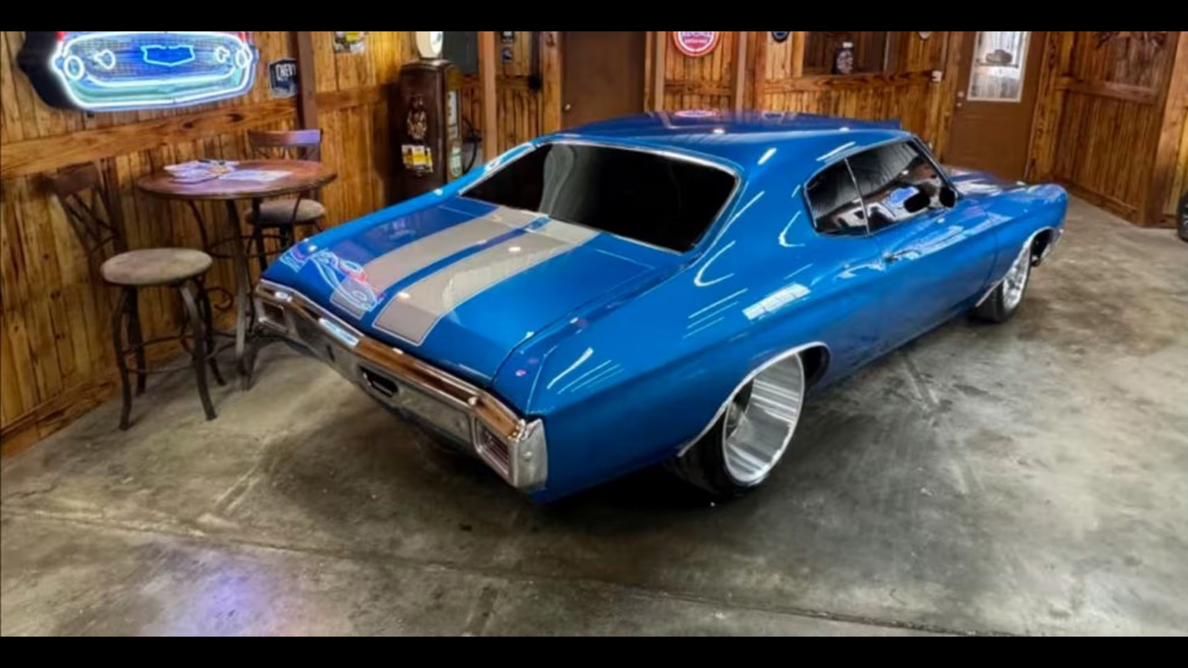 3rd Image of a 1972 CHEVROLET CHEVELLE SS