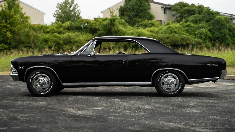 3rd Image of a 1966 CHEVROLET CHEVELLE SS