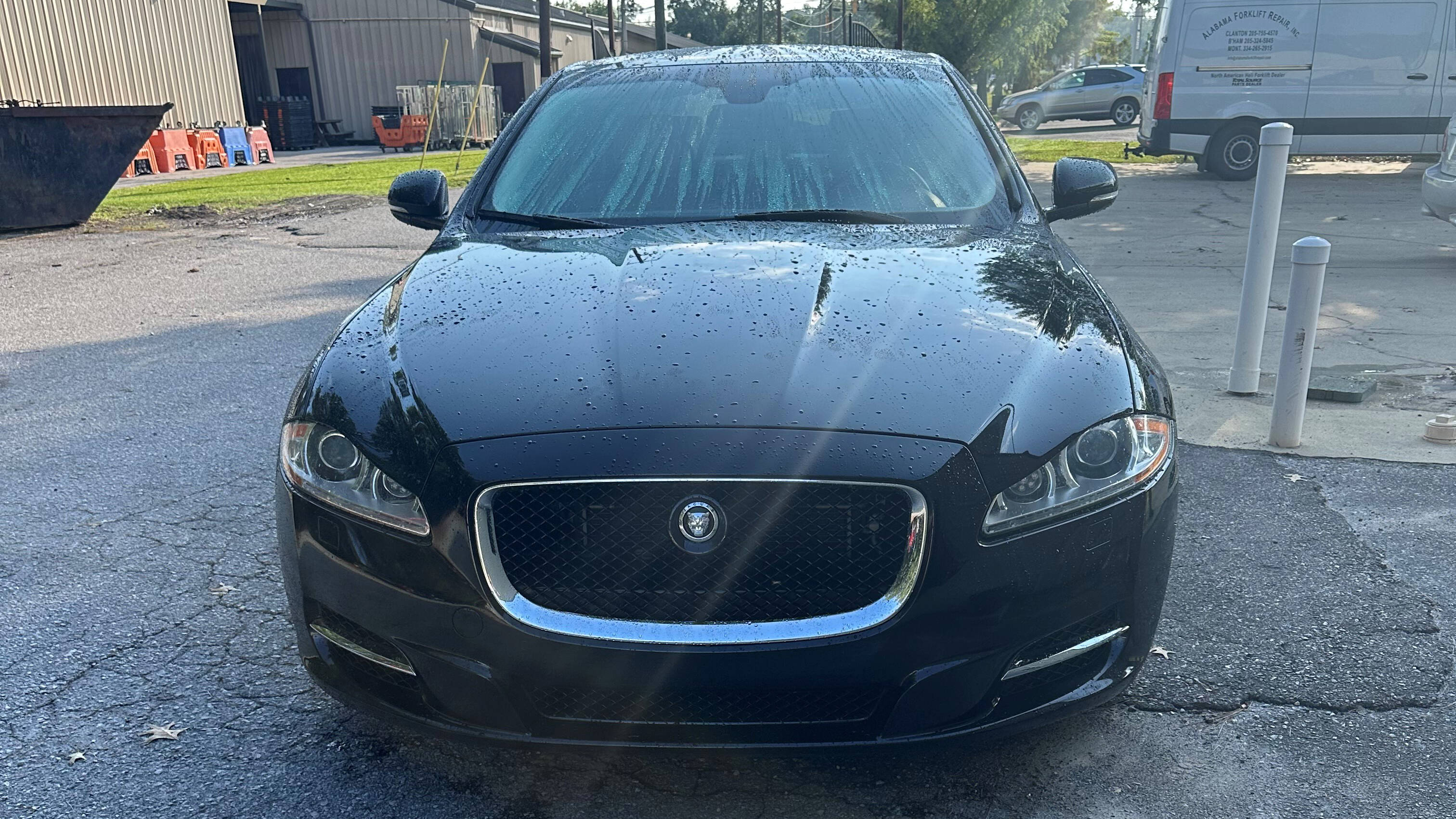 2nd Image of a 2013 JAGUAR XJ XJL SUPERCHARGED