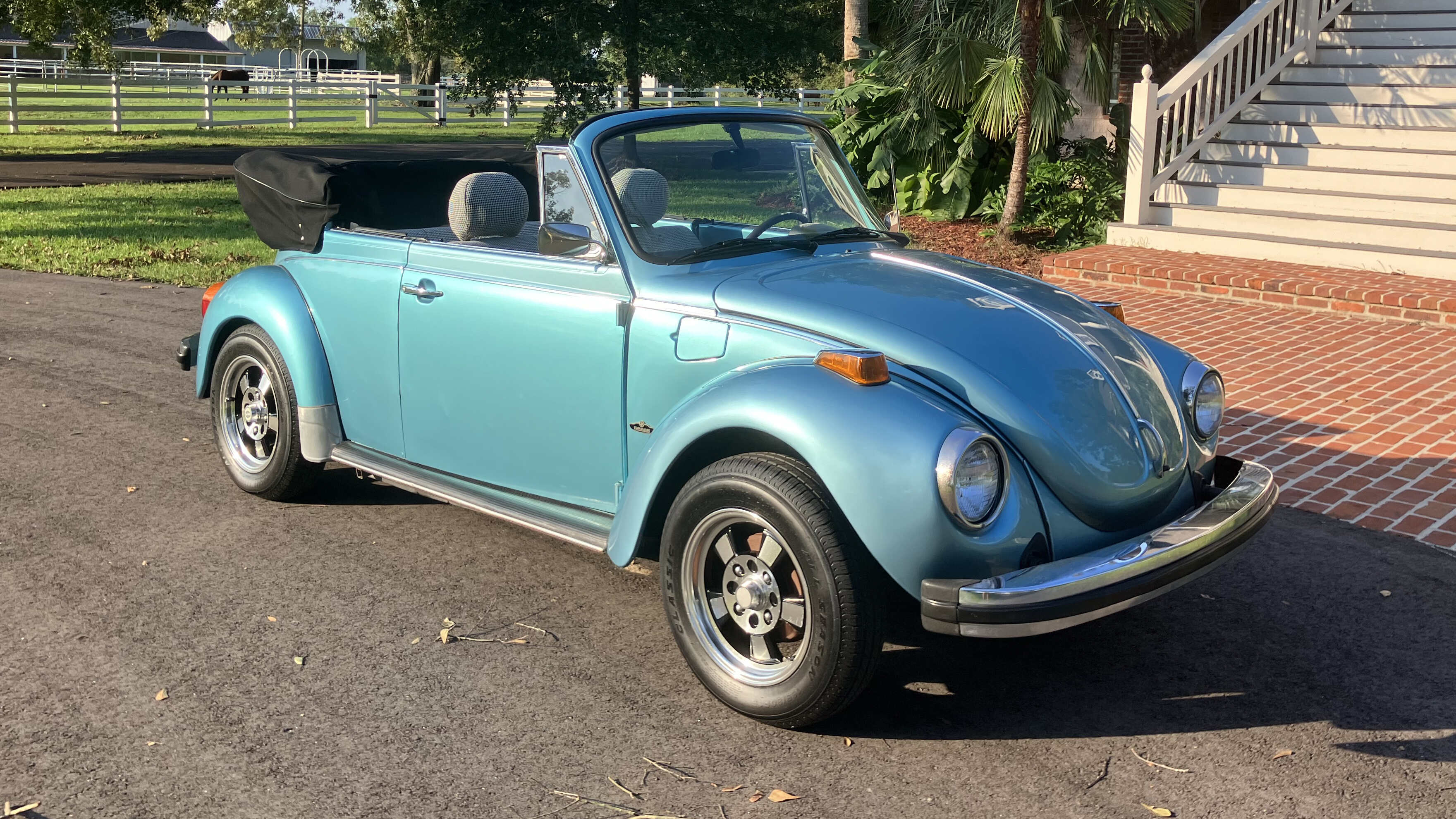 1st Image of a 1979 VOLKSWAGEN SUPER BEETLE