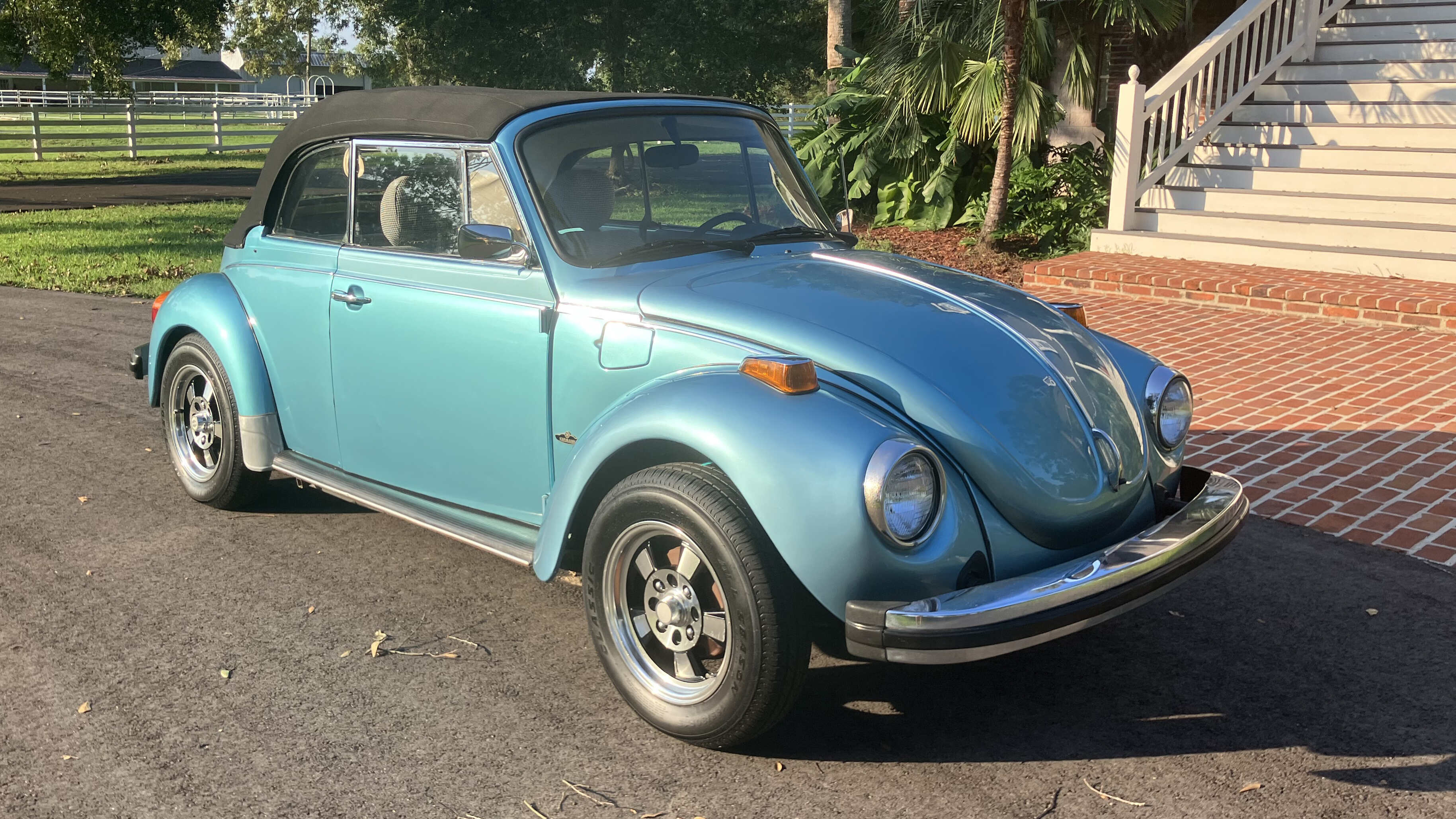 2nd Image of a 1979 VOLKSWAGEN SUPER BEETLE