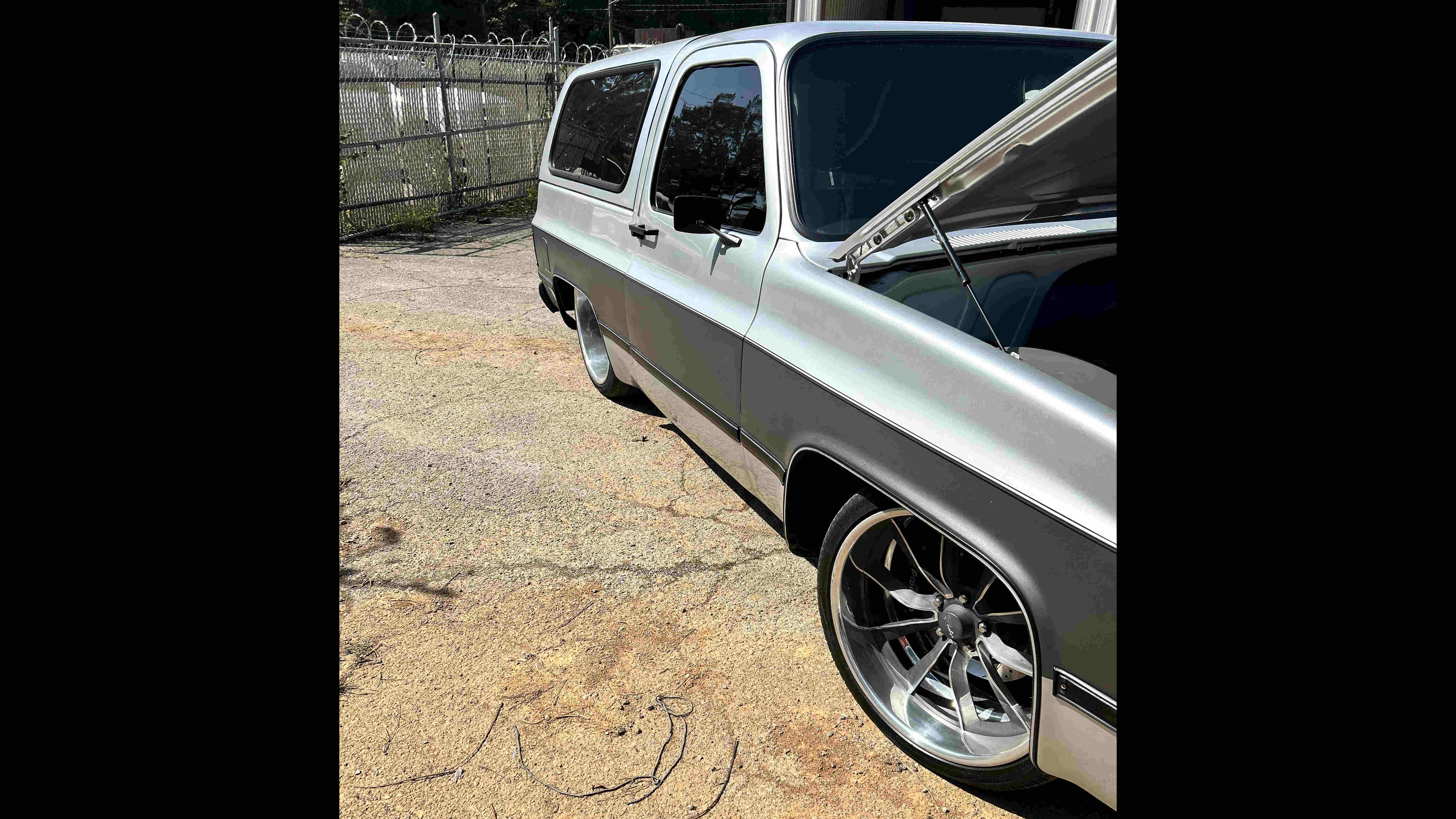 1st Image of a 1981 CHEVROLET BLAZER