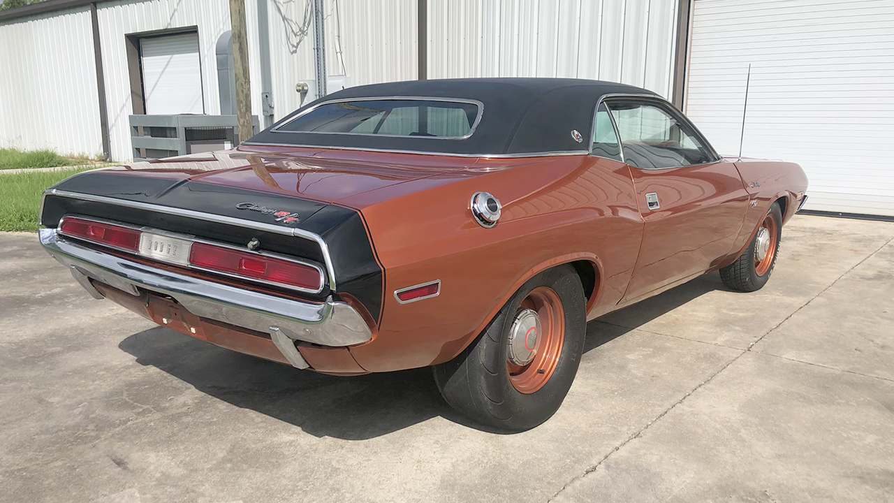 2nd Image of a 1970 DODGE CHALLENGER