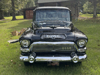 Image 3 of 10 of a 1957 GMC 9300