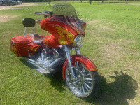 Image 2 of 7 of a 2011 HARLEY DAVIDSON FLHX