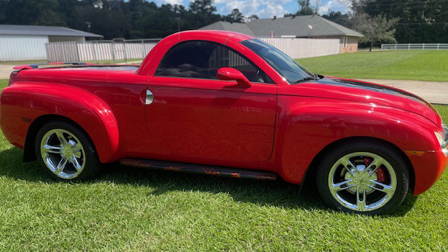 0th Image of a 2005 CHEVROLET SSR