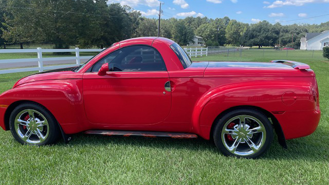 1st Image of a 2005 CHEVROLET SSR