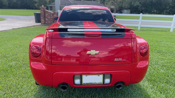 5th Image of a 2005 CHEVROLET SSR