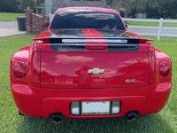 Image 6 of 12 of a 2005 CHEVROLET SSR