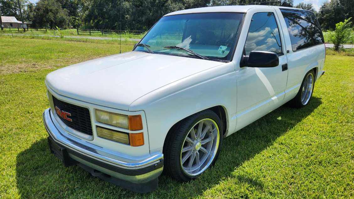 0th Image of a 1996 GMC YUKON