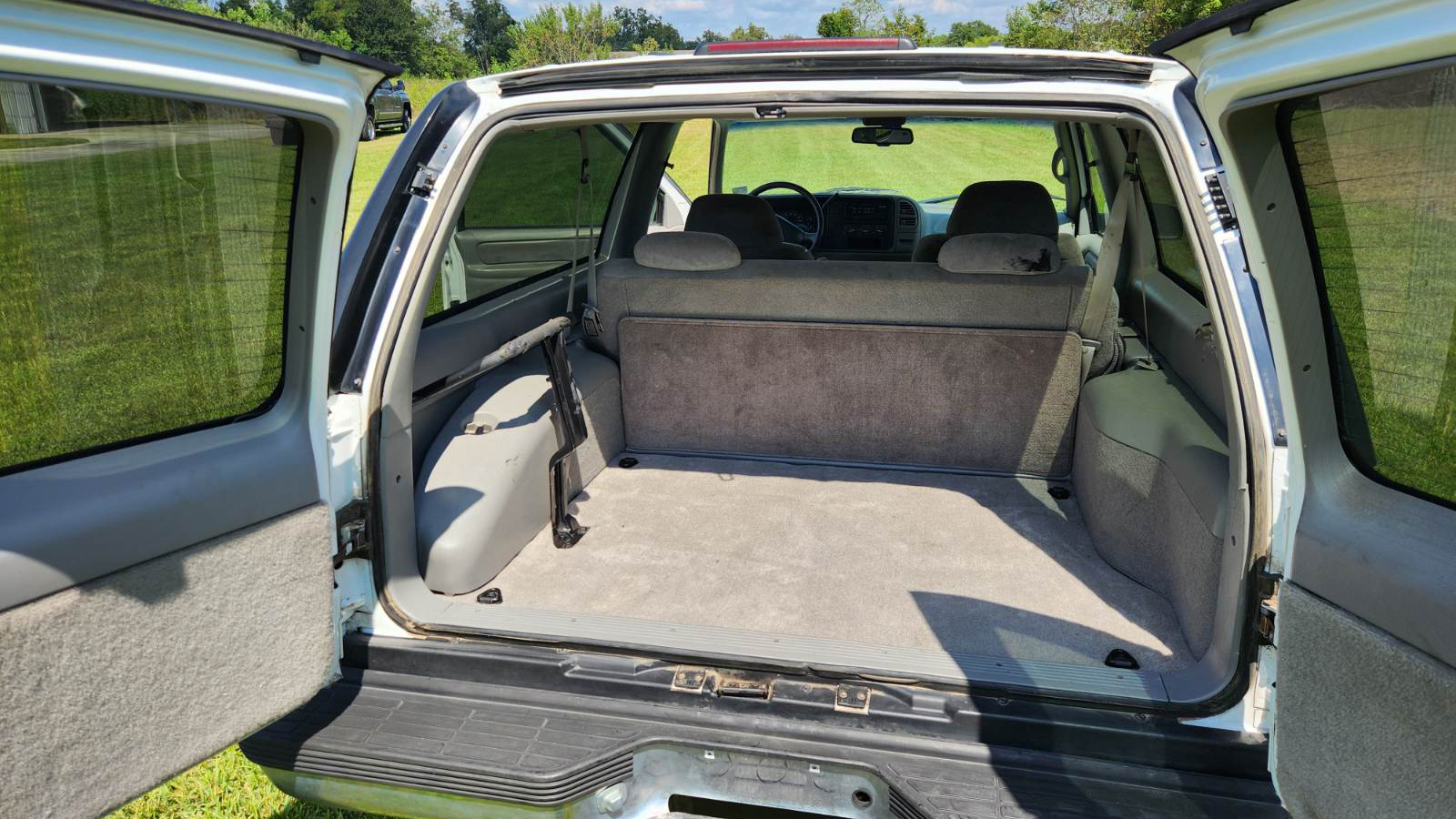 6th Image of a 1996 GMC YUKON