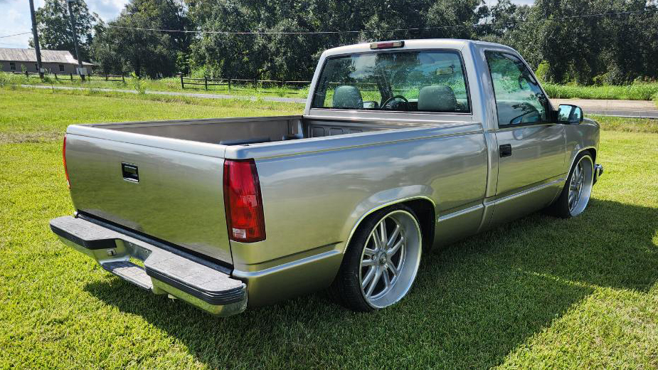 1st Image of a 1998 CHEVROLET CHEYENNE