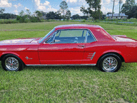 Image 5 of 14 of a 1966 FORD MUSTANG